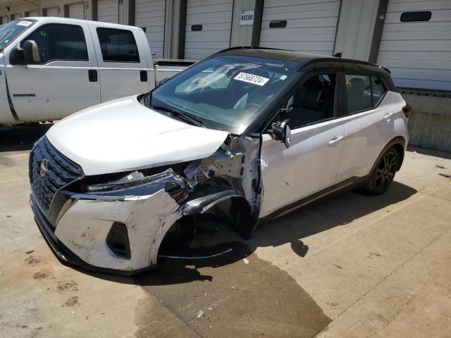  Salvage Nissan Kicks