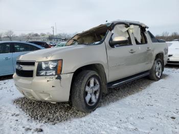  Salvage Chevrolet Avalanche