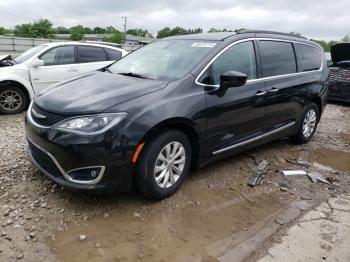  Salvage Chrysler Pacifica