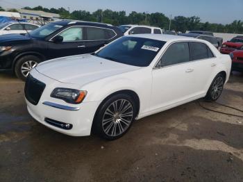  Salvage Chrysler 300