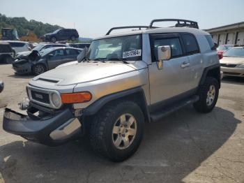  Salvage Toyota FJ Cruiser