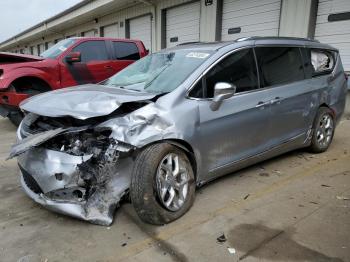  Salvage Chrysler Pacifica