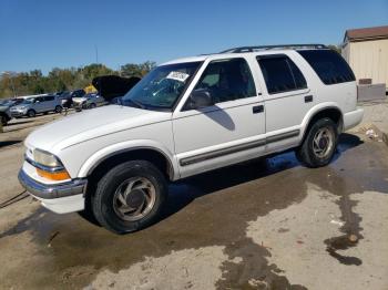  Salvage Chevrolet Blazer