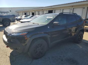  Salvage Jeep Cherokee