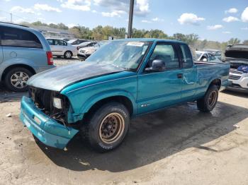  Salvage Chevrolet S-10