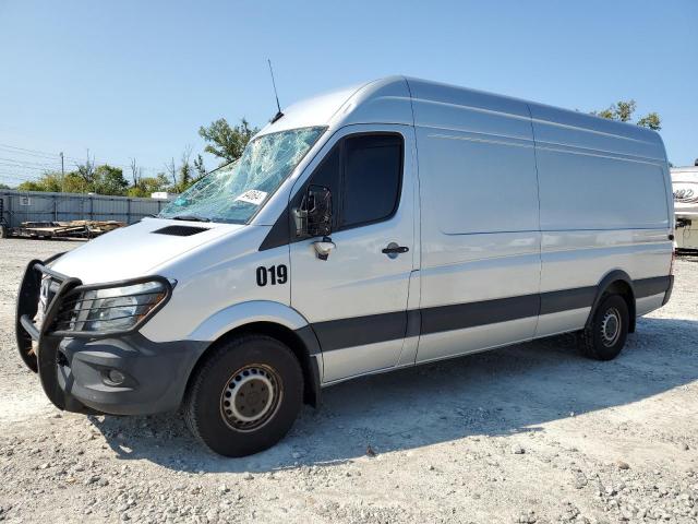  Salvage Mercedes-Benz Sprinter