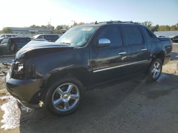  Salvage Chevrolet Avalanche