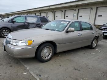  Salvage Lincoln Towncar