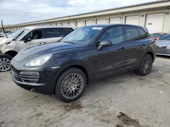  Salvage Porsche Cayenne