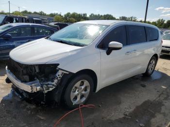  Salvage Chrysler Pacifica