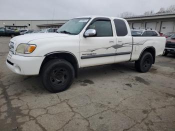  Salvage Toyota Tundra