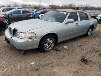  Salvage Lincoln Towncar