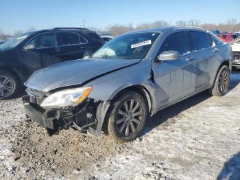  Salvage Chrysler 200