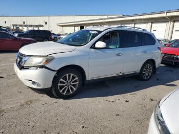  Salvage Nissan Pathfinder