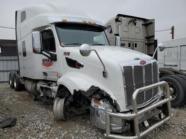  Salvage Peterbilt 579