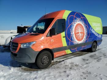  Salvage Mercedes-Benz Sprinter