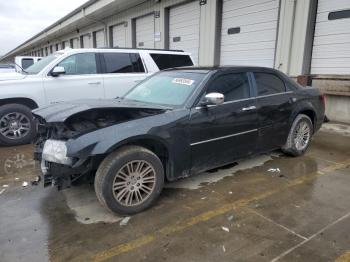  Salvage Chrysler 300