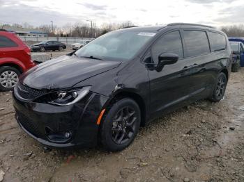  Salvage Chrysler Pacifica