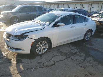  Salvage Chrysler 200