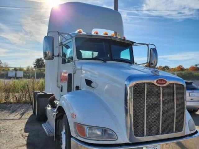  Salvage Peterbilt 384