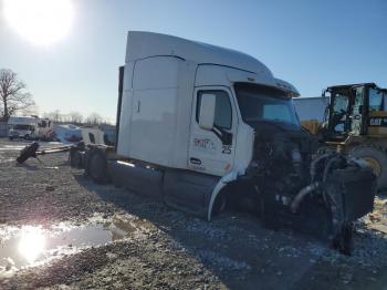  Salvage Peterbilt 579