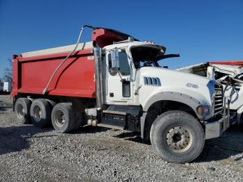  Salvage Mack 700 Gu700