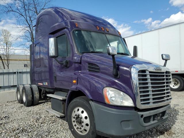  Salvage Freightliner Cascadia