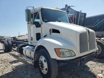  Salvage Kenworth T300