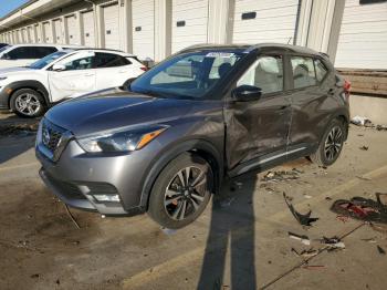  Salvage Nissan Kicks