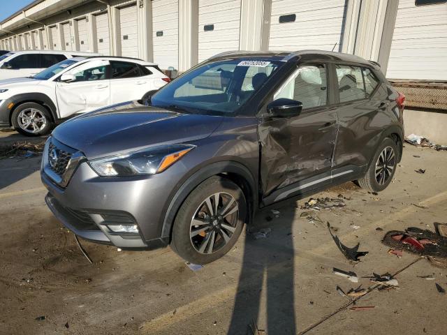  Salvage Nissan Kicks
