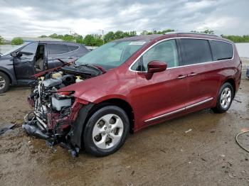  Salvage Chrysler Pacifica