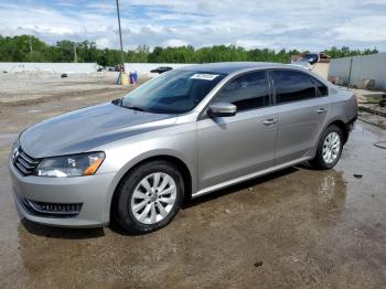  Salvage Volkswagen Passat