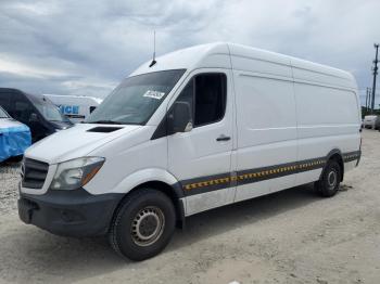  Salvage Mercedes-Benz Sprinter