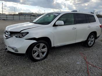  Salvage Toyota Highlander