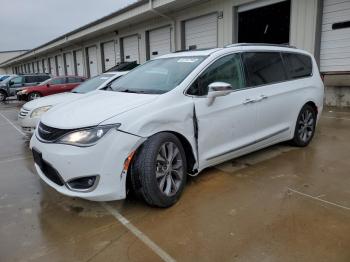  Salvage Chrysler Pacifica