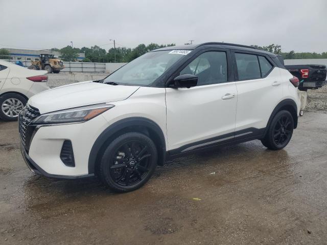  Salvage Nissan Kicks