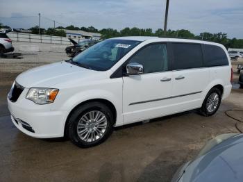  Salvage Chrysler Minivan