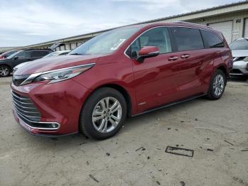  Salvage Toyota Sienna