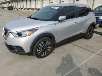  Salvage Nissan Kicks