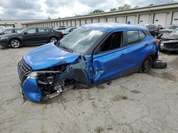  Salvage Nissan Kicks