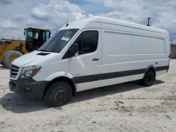  Salvage Mercedes-Benz Sprinter