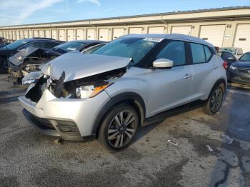  Salvage Nissan Kicks