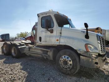  Salvage Freightliner Cascadia 1