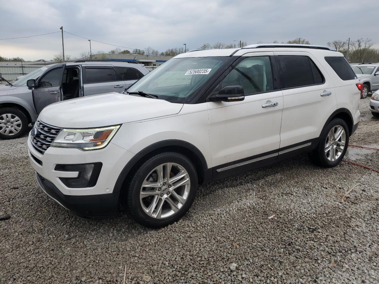 Ford Explorer Limited Image 1