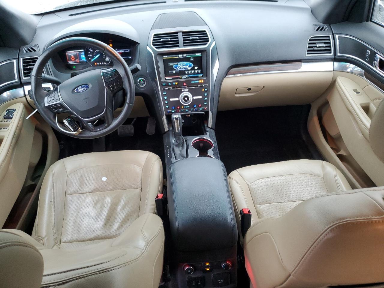 Ford Explorer Limited Image 12