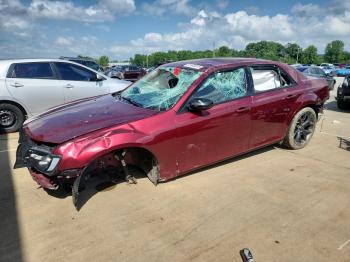  Salvage Chrysler 300