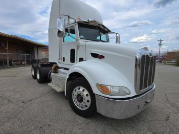  Salvage Peterbilt 384