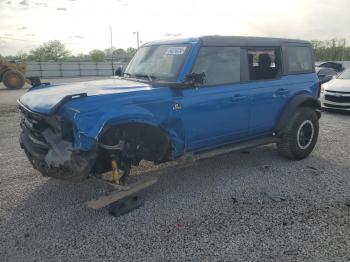  Salvage Ford Bronco
