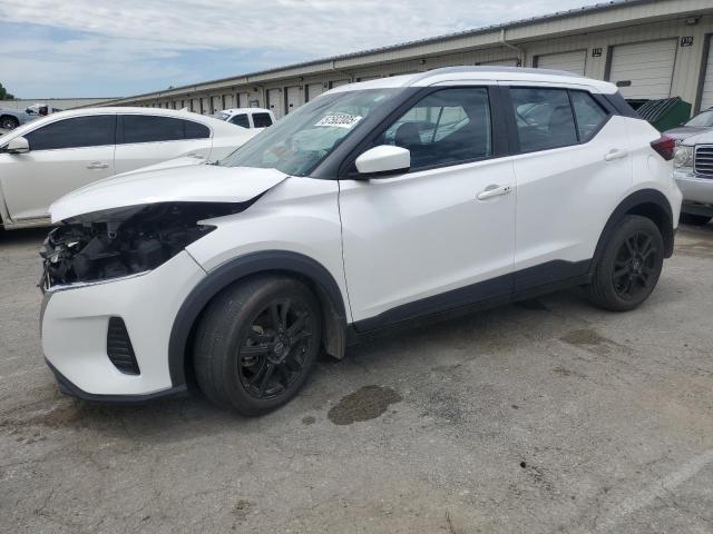  Salvage Nissan Kicks
