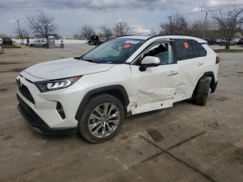  Salvage Toyota RAV4